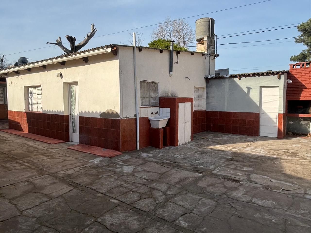 Casa en Venta en Tucuman 985, Dufaur, Monte Hermoso - Bahía Blanca Propiedades | SITIO OFICIAL l