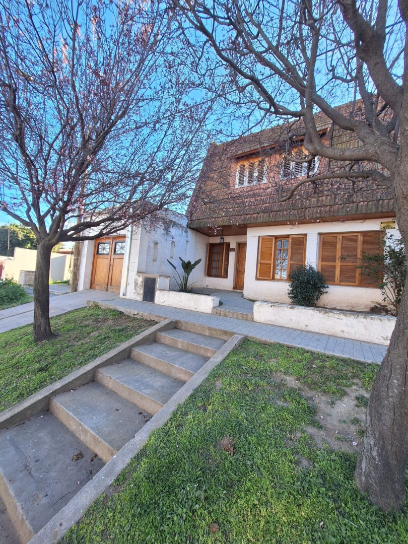 Casa en Venta en Dorbigny 2000, Villa Amaducci, Bahía Blanca - Bahía Blanca Propiedades | SITIO OFICIAL l