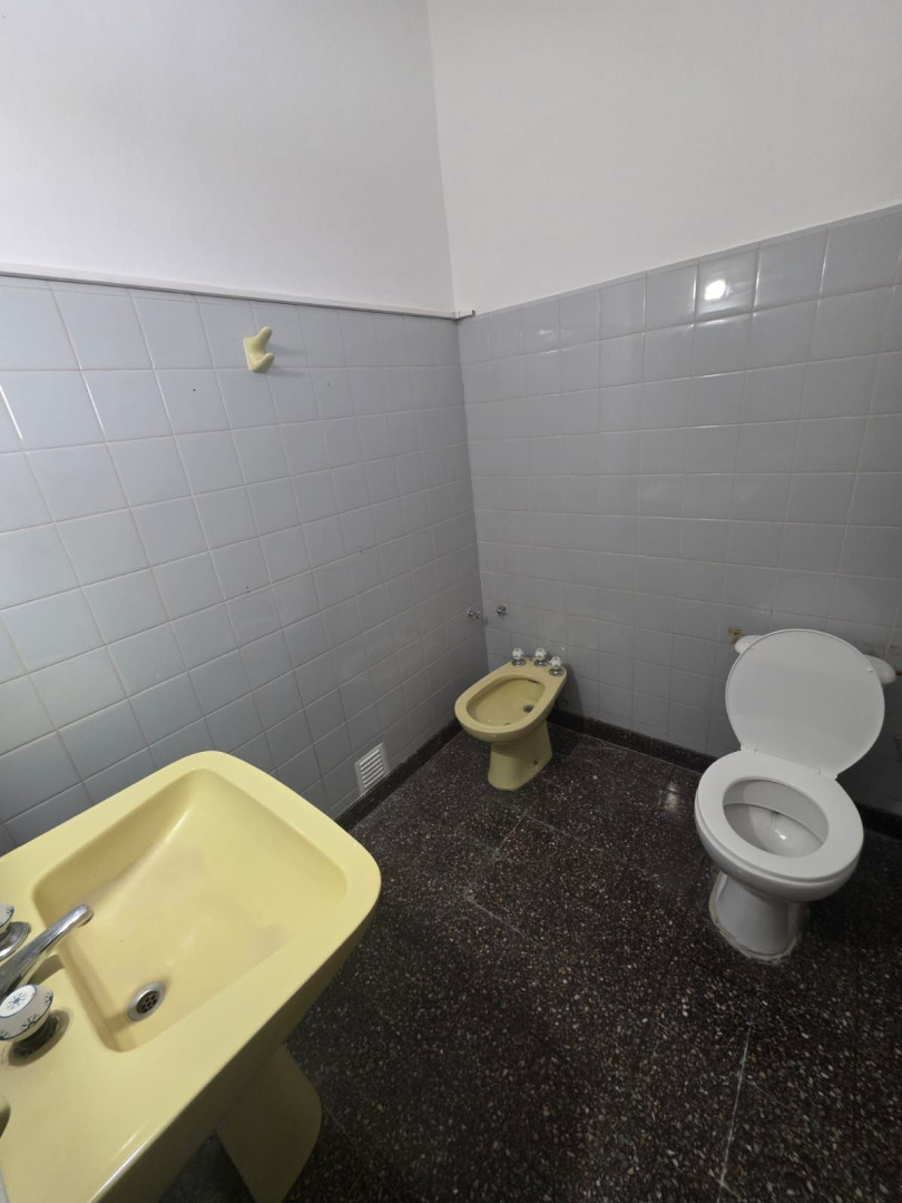 Oficina en Alquiler en España 255,  Bahía Blanca - Bahía Blanca Propiedades | SITIO OFICIAL l