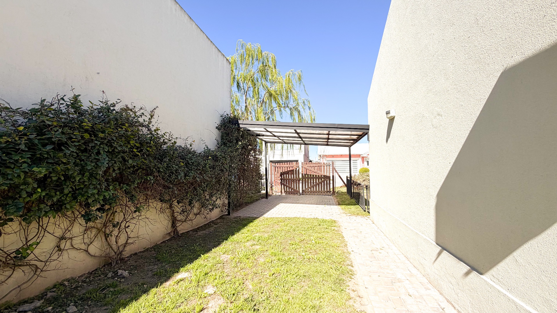 Casa en Venta en Salliquelo 670, Las Acacias, Bahía Blanca - Bahía Blanca Propiedades | SITIO OFICIAL l