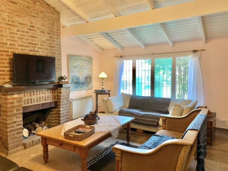 Casa en Venta en Rio Uruguay 300, Dufaur, Monte Hermoso - Bahía Blanca Propiedades | SITIO OFICIAL l