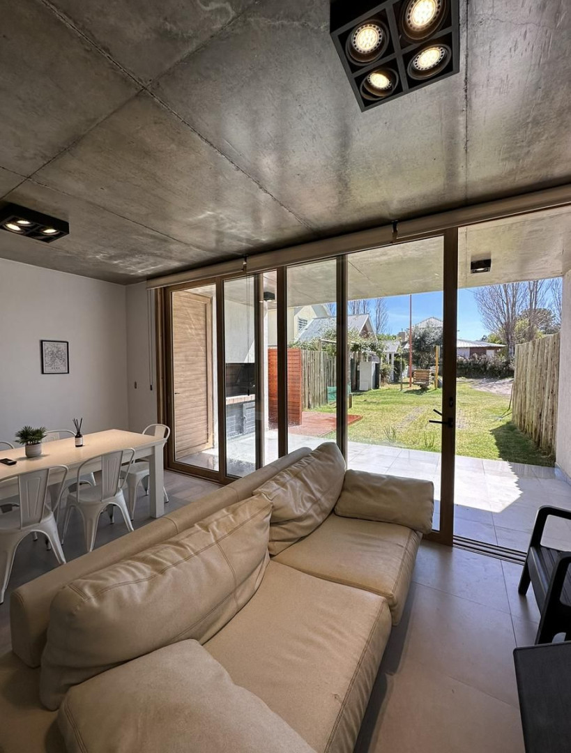 Casa en Venta en  Av Sansot Y Los Cardenales, Monte del Este, Monte Hermoso - Bahía Blanca Propiedades | SITIO OFICIAL l