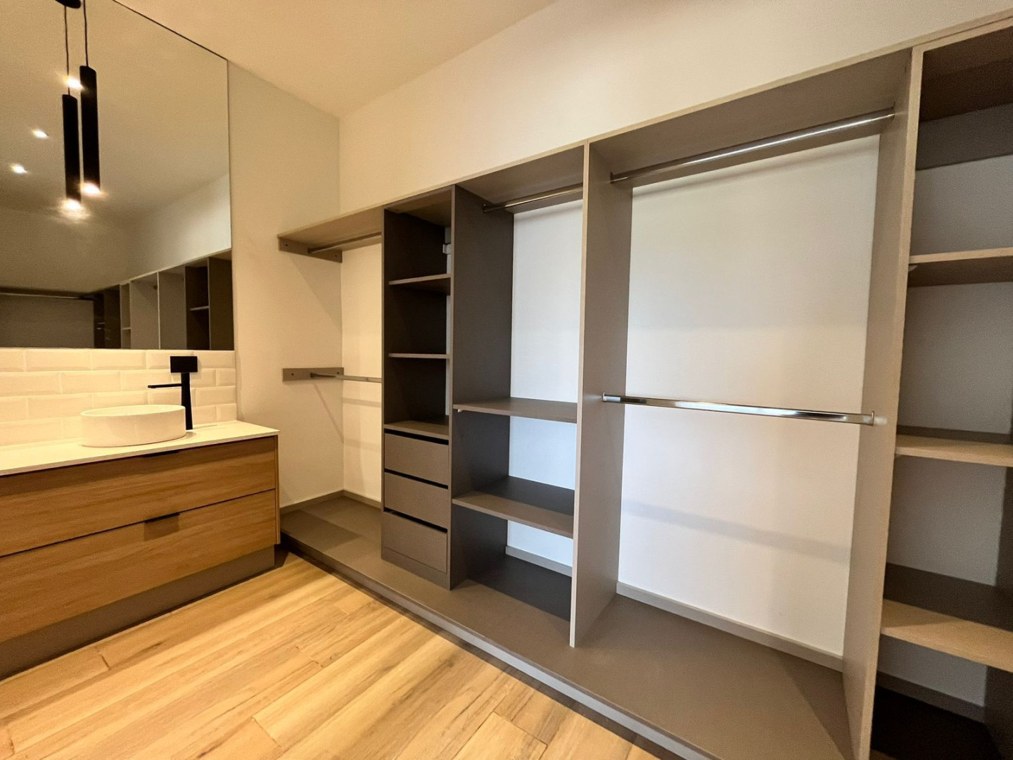 Casa en Venta en Yapeyu Esquina Pascual De Rogatis, Patagonia, Bahía Blanca - Bahía Blanca Propiedades | SITIO OFICIAL l