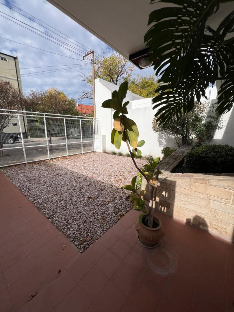 Casa en Venta en Cordoba 386, Universitario, Bahía Blanca - Bahía Blanca Propiedades | SITIO OFICIAL l