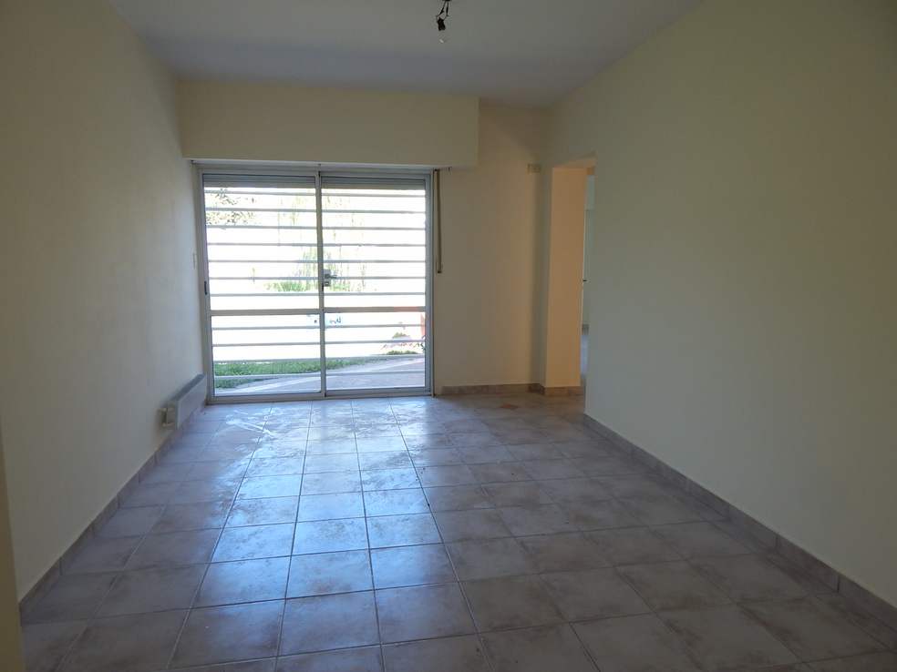 Casa en Alquiler en MENDOZA 168, Pacifico, Bahía Blanca - Bahía Blanca Propiedades | SITIO OFICIAL l