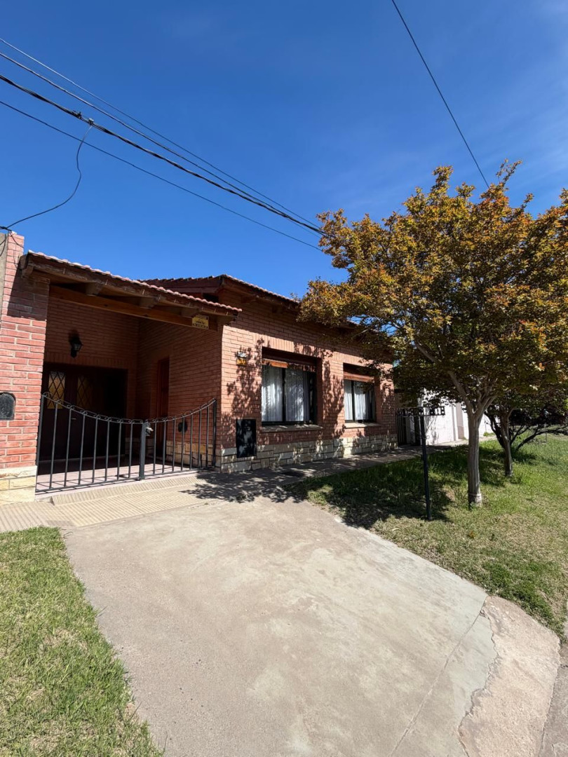 Casa en Venta en Cuyo 1265, Villa del Parque, Bahía Blanca - Bahía Blanca Propiedades | SITIO OFICIAL l