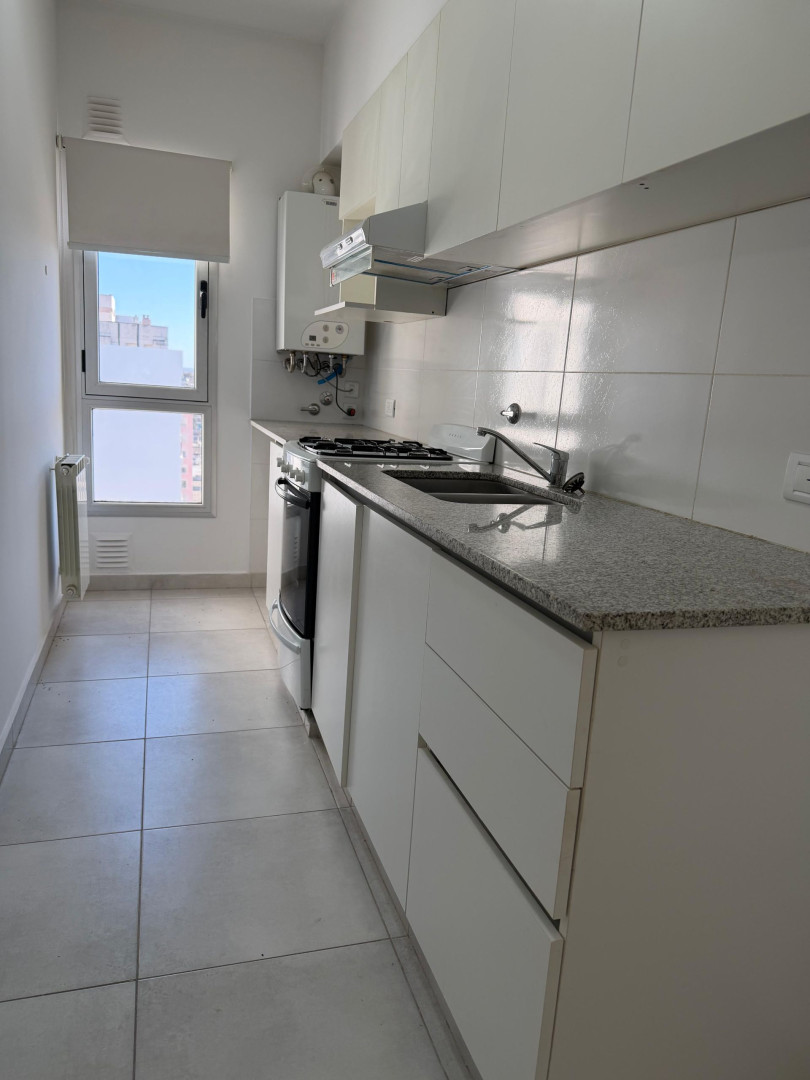 Departamento en Alquiler en Caronti 190, Centro, Bahía Blanca - Bahía Blanca Propiedades | SITIO OFICIAL l