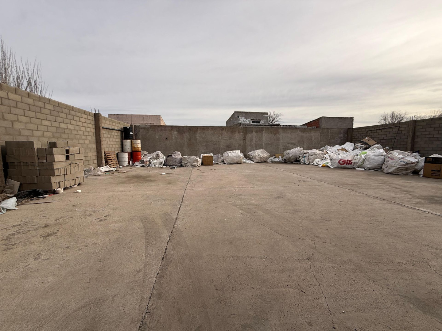 Galpón en Alquiler en CHARLONE 2100,  Bahía Blanca - Bahía Blanca Propiedades | SITIO OFICIAL l
