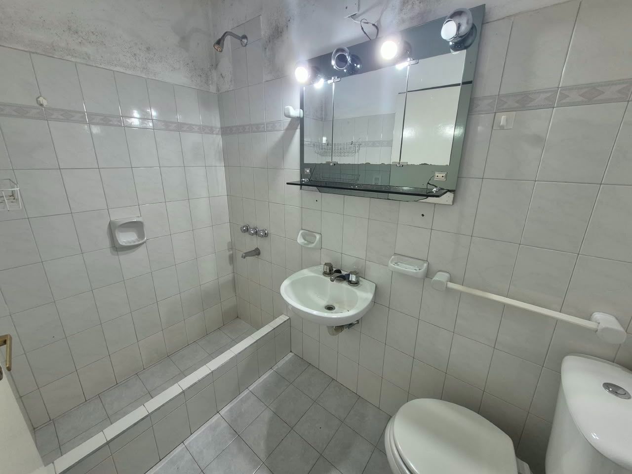 Duplex en Alquiler en Agustin Albarez 2084, Santa Margarita, Bahía Blanca - Bahía Blanca Propiedades | SITIO OFICIAL l