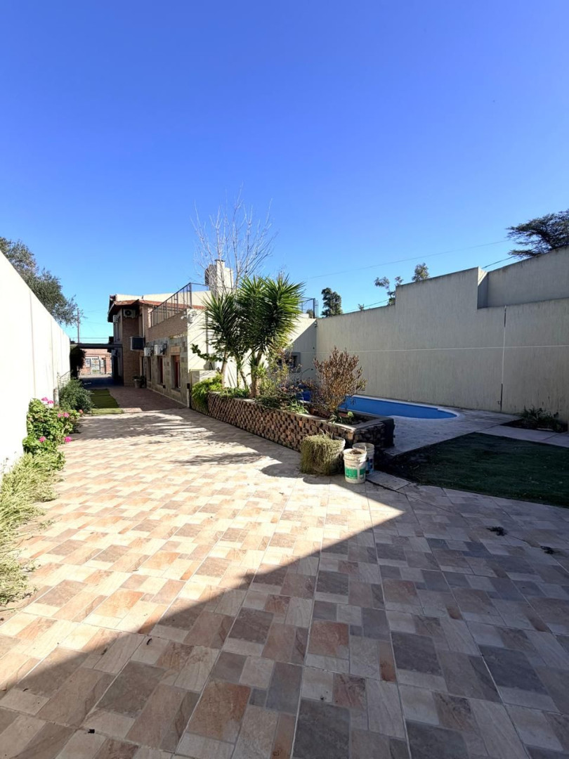 Casa en Alquiler en Emilio Rosas 2238,  Bahía Blanca - Bahía Blanca Propiedades | SITIO OFICIAL l