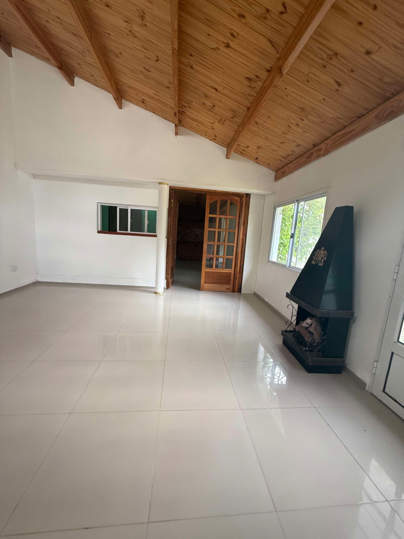 Casa en Venta en BARRIO COUNTRY,  Medanos - Bahía Blanca Propiedades | SITIO OFICIAL l