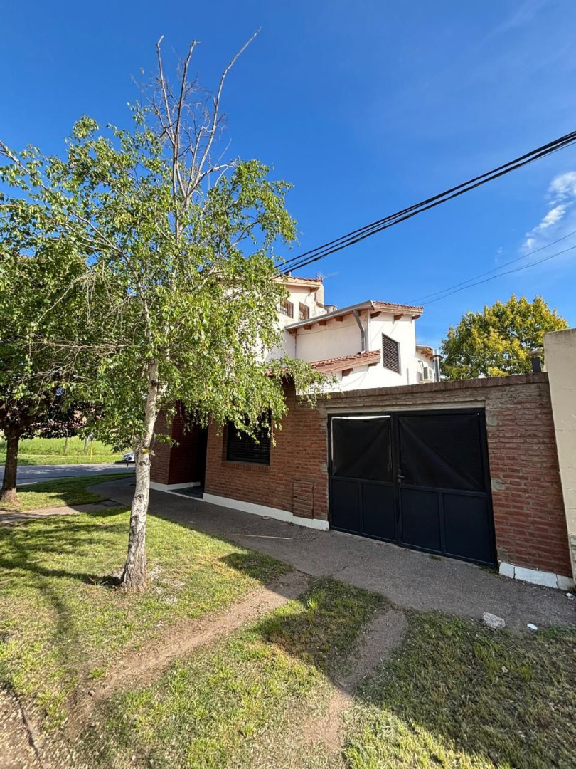 Casa en Venta en Alsina Y Rojas, La Falda, Bahía Blanca - Bahía Blanca Propiedades | SITIO OFICIAL l