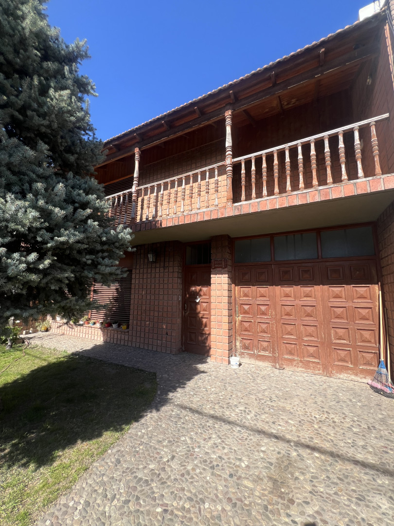 Casa en Venta en Ayacucho 1448, Universitario, Bahía Blanca - Bahía Blanca Propiedades | SITIO OFICIAL l