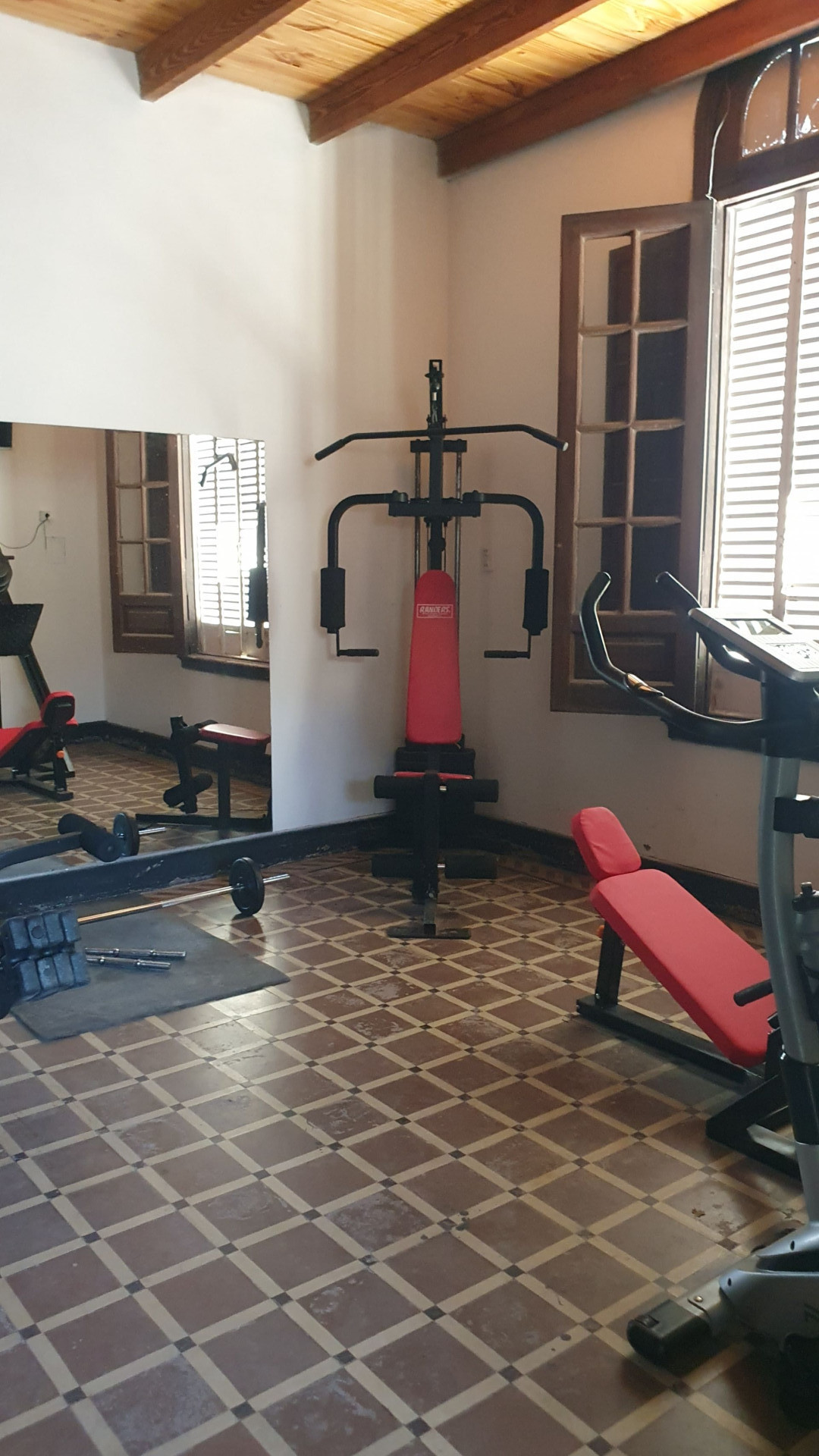Casa en Venta en Libertad Y Emilio Rosas, Villa Rosas, Bahía Blanca - Bahía Blanca Propiedades | SITIO OFICIAL l