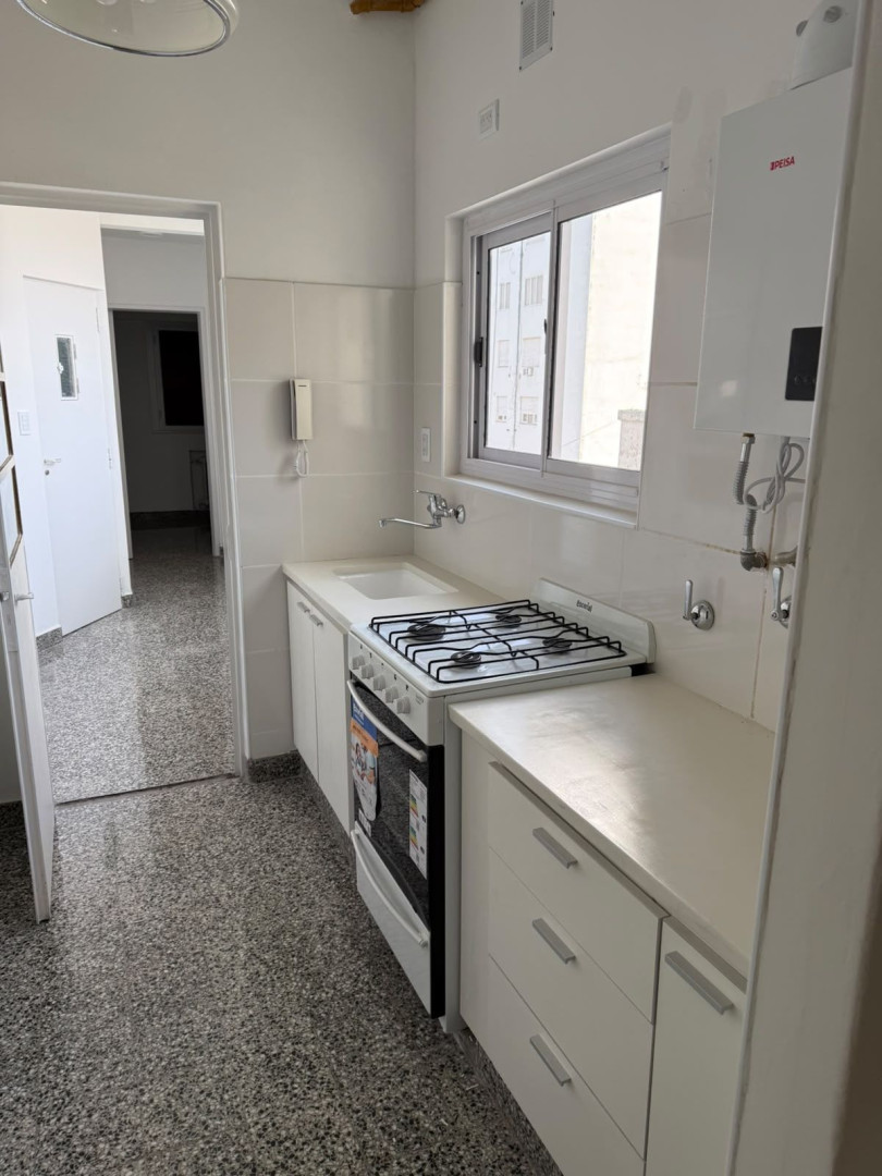 Departamento en Alquiler en San Martin 300, Centro, Bahía Blanca - Bahía Blanca Propiedades | SITIO OFICIAL l