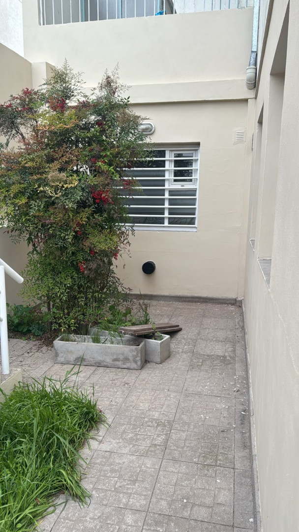 Local en Alquiler en Naposta 100, Napostá, Bahía Blanca - Bahía Blanca Propiedades | SITIO OFICIAL l