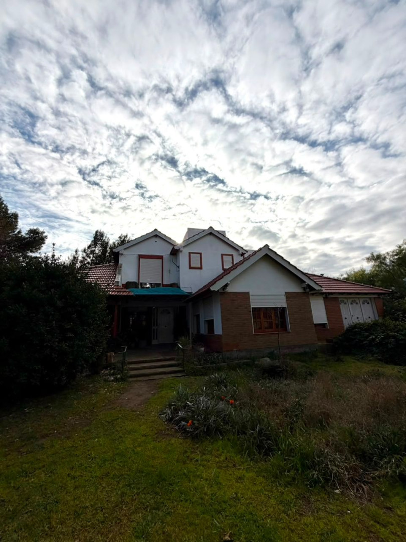 Casa en Venta en BERGEVILA Y INDIO, Parque Norte, Bahía Blanca - Bahía Blanca Propiedades | SITIO OFICIAL l