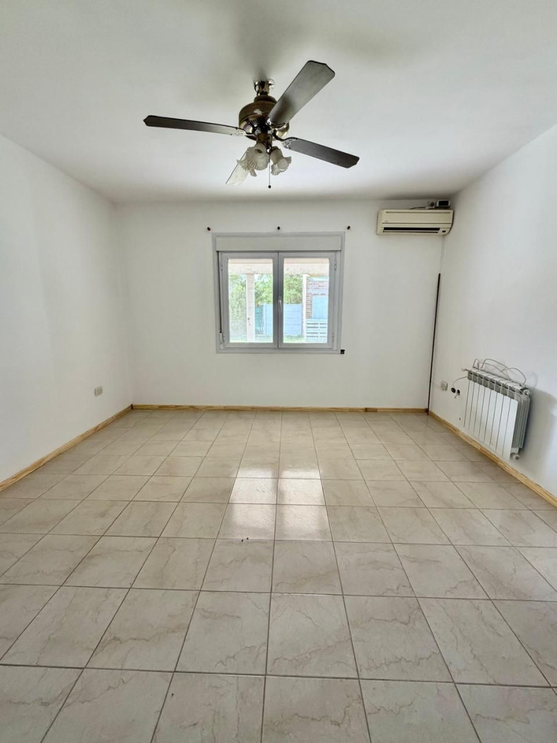 Casa en Venta en Laudelino Cruz 5060 , Las Acacias, Bahía Blanca - Bahía Blanca Propiedades | SITIO OFICIAL l