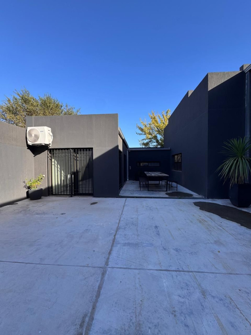 Oficina en Alquiler en Tomas Guido 2357,  Bahía Blanca - Bahía Blanca Propiedades | SITIO OFICIAL l