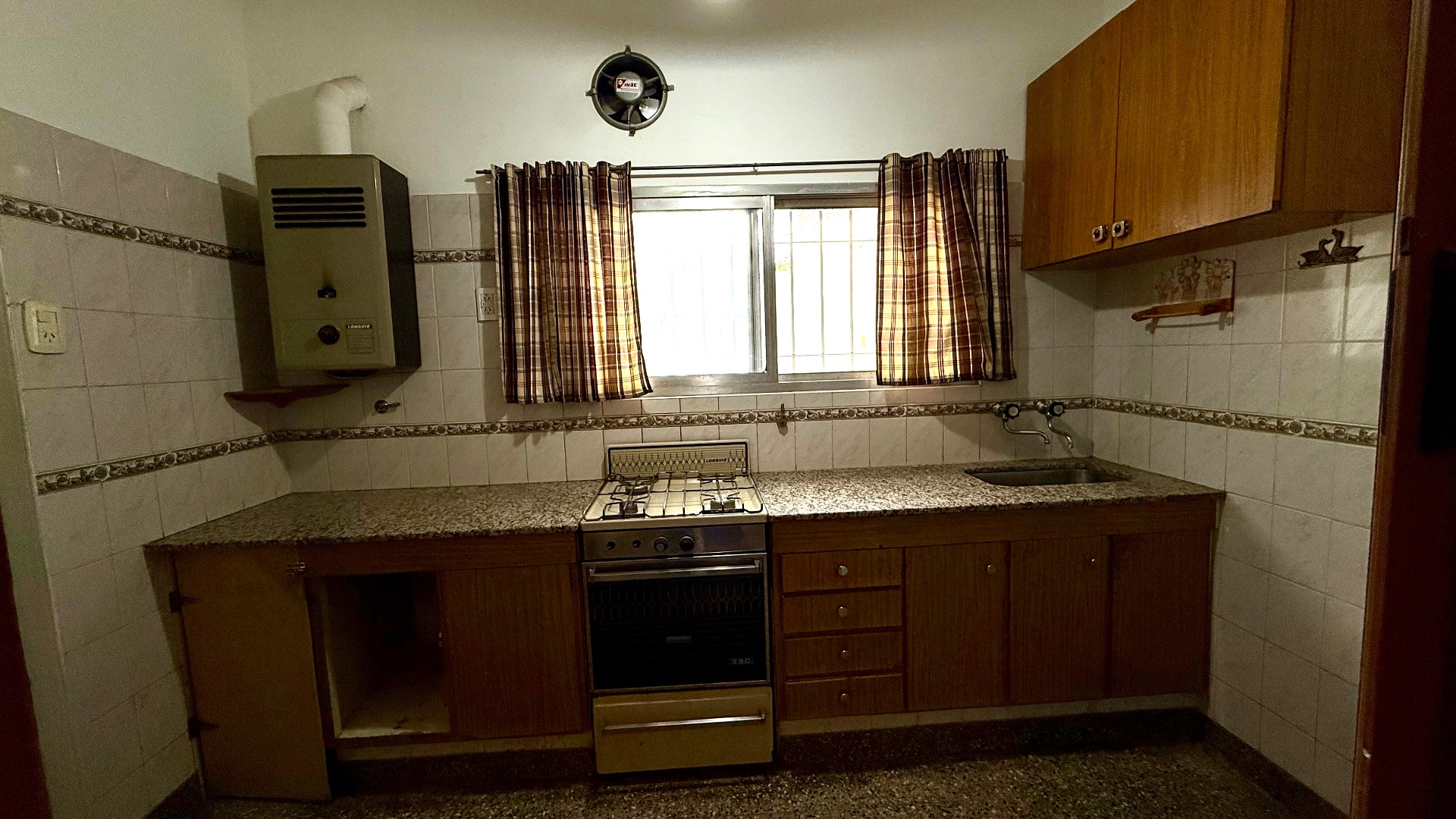 Casa en Alquiler en Maipu 2422, Villa Mitre, Bahía Blanca - Bahía Blanca Propiedades | SITIO OFICIAL l
