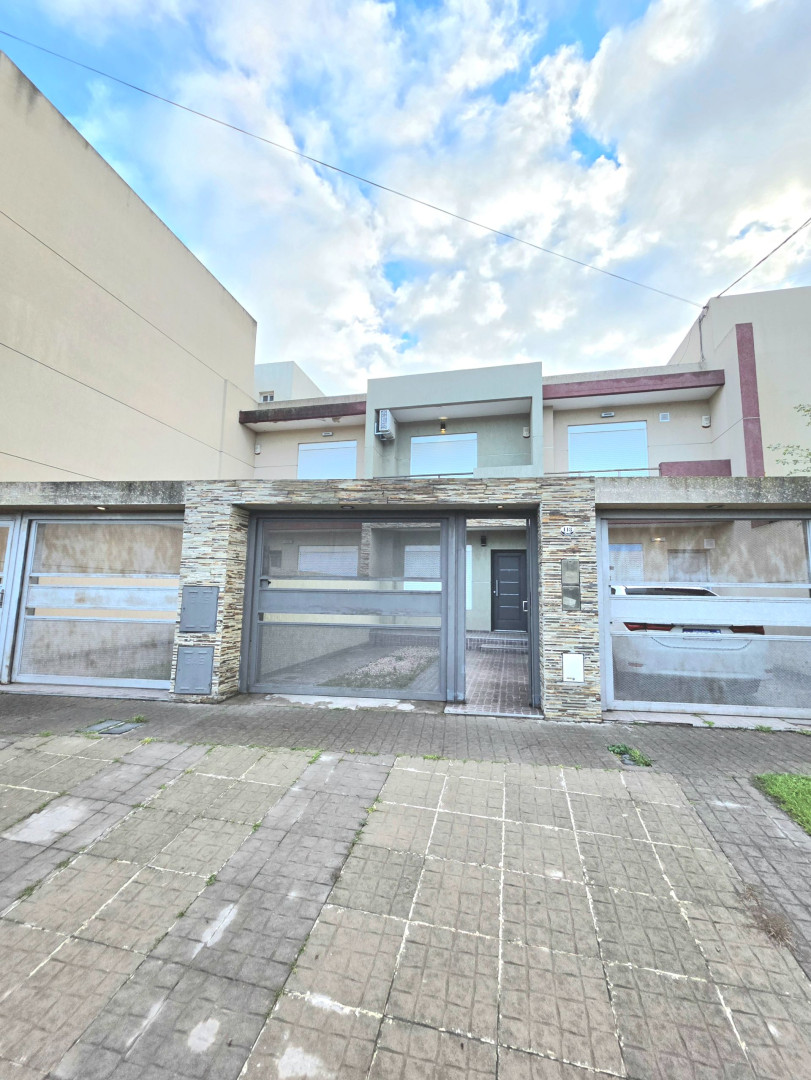 Duplex en Venta en Rojas 118, La Falda, Bahía Blanca - Bahía Blanca Propiedades | SITIO OFICIAL l