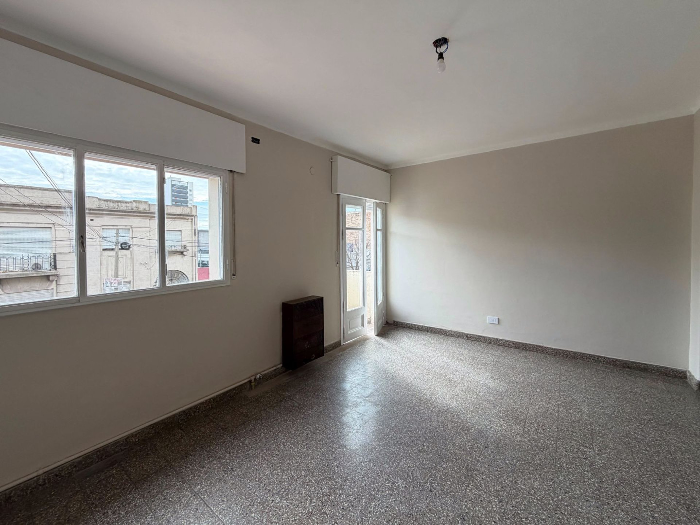 Casa en Alquiler en Chiclana 600, Centro, Bahía Blanca - Bahía Blanca Propiedades | SITIO OFICIAL l