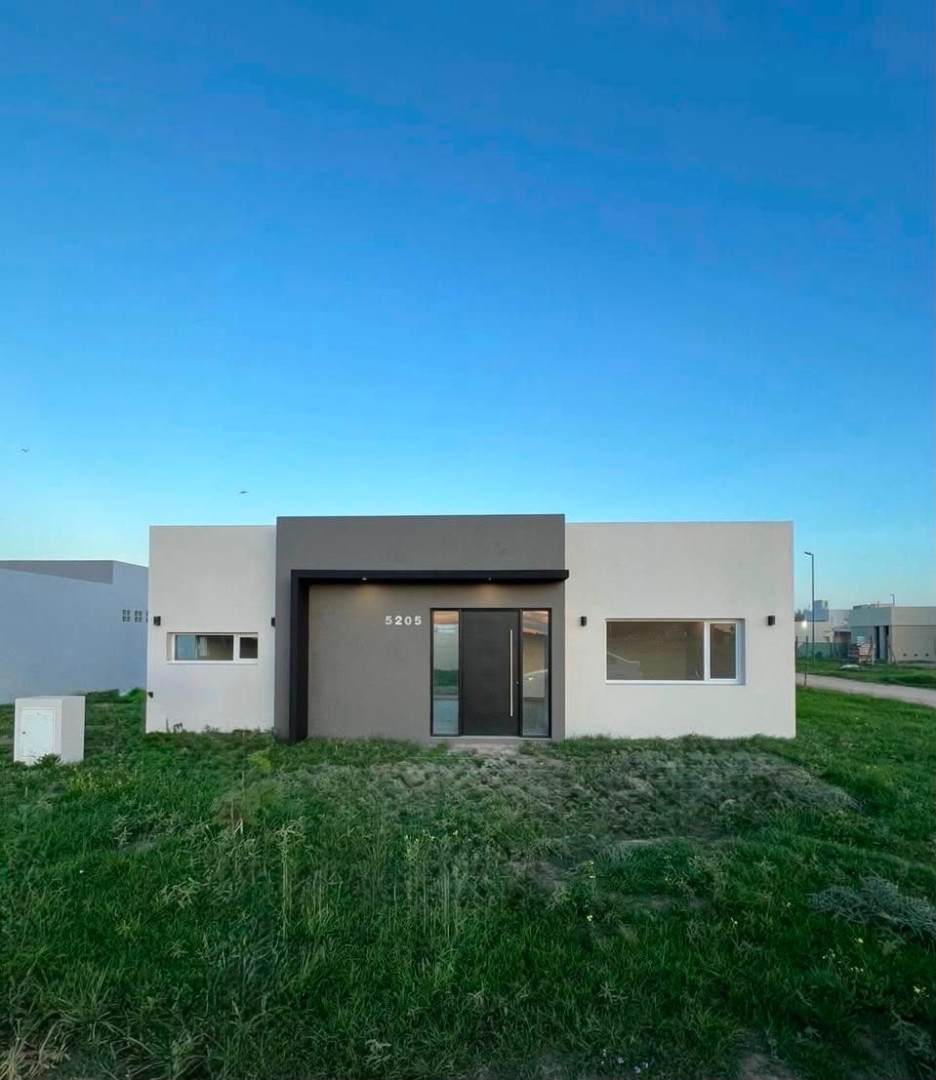 Casa en Venta en Charcas 5205, Las Acacias, Bahía Blanca - Bahía Blanca Propiedades | SITIO OFICIAL l