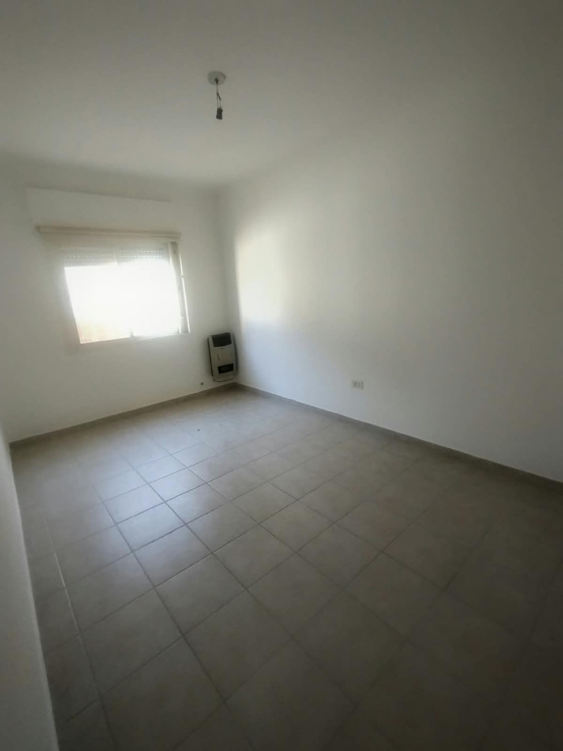 Casa en Venta en Inglaterra 413, Pacifico, Bahía Blanca - Bahía Blanca Propiedades | SITIO OFICIAL l