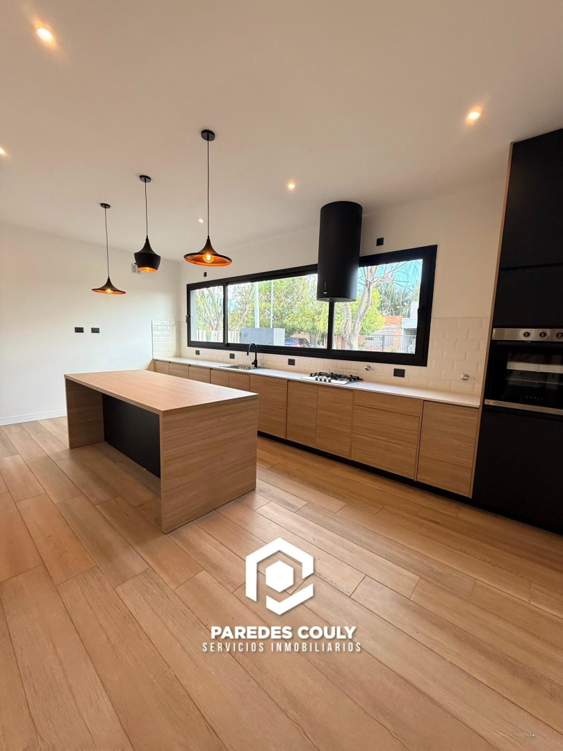 Casa en Venta en Pascual De Rogatis Y Yapeyu, Patagonia, Bahía Blanca - Bahía Blanca Propiedades | SITIO OFICIAL l