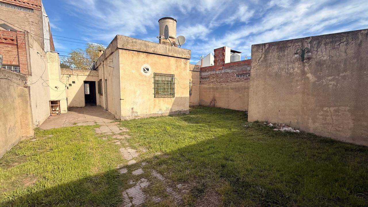 Casa + Departamento en Venta en C. MALLEA 900, Villa del Parque, Bahía Blanca - Bahía Blanca Propiedades | SITIO OFICIAL l