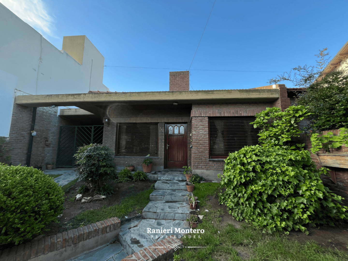Casa en Venta en Remedios De Escalada 800,  Punta Alta - Bahía Blanca Propiedades | SITIO OFICIAL l