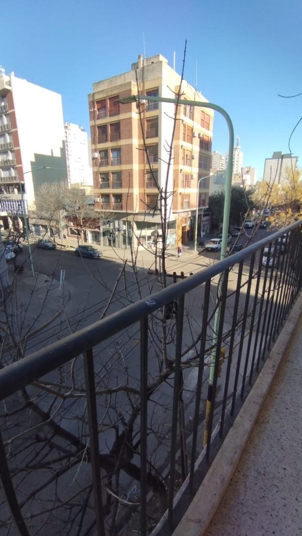 Departamento en Alquiler en Zelarrayan 611, Macrocentro, Bahía Blanca - Bahía Blanca Propiedades | SITIO OFICIAL l