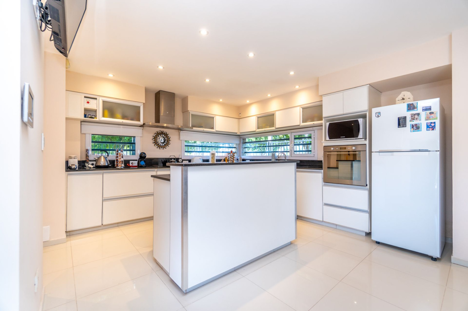 Casa en Venta en Tupac Amaru 2586, Las Cañitas I, Bahía Blanca - Bahía Blanca Propiedades | SITIO OFICIAL l
