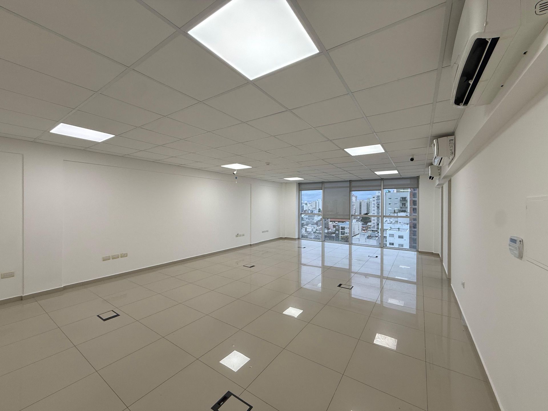 Oficina en Alquiler en Paraguay 241, Centro, Bahía Blanca - Bahía Blanca Propiedades | SITIO OFICIAL l