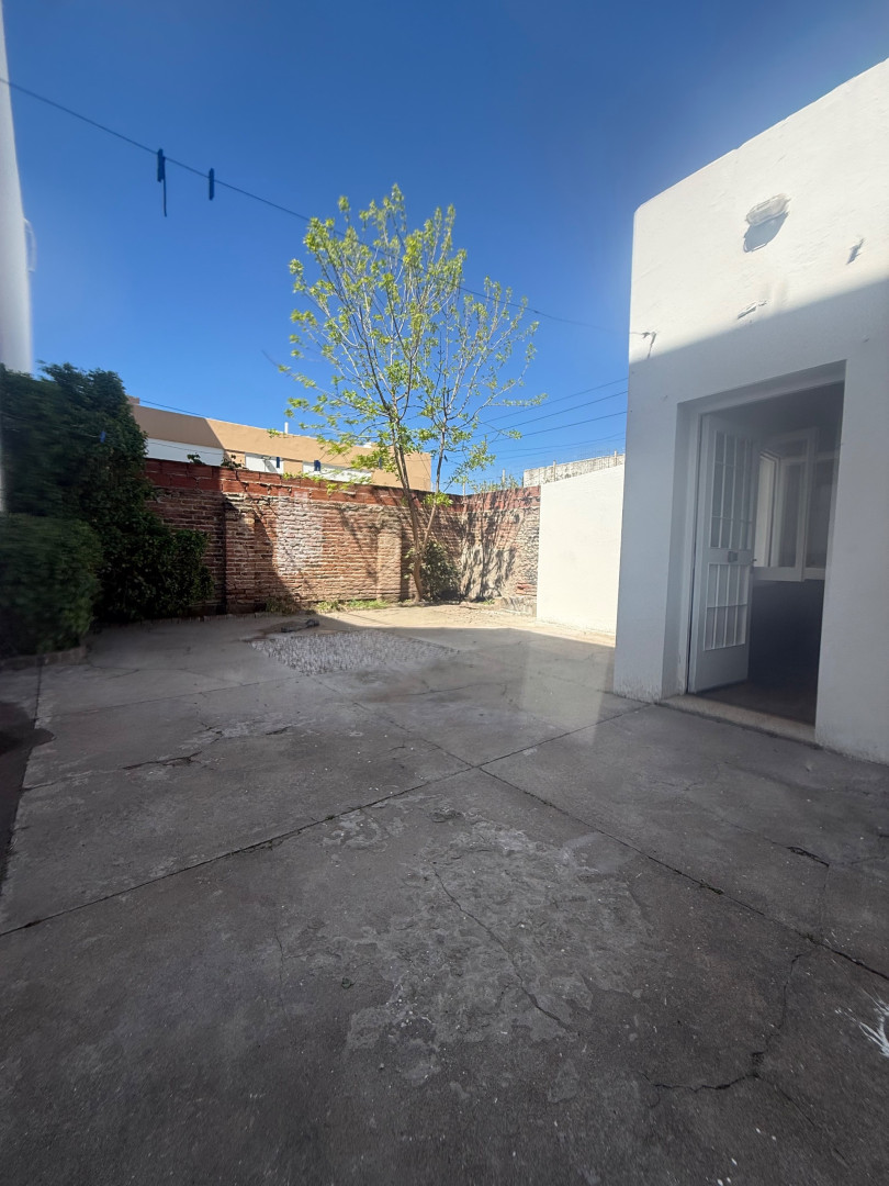 Casa en Alquiler en Undiano 734, Pedro Pico, Bahía Blanca - Bahía Blanca Propiedades | SITIO OFICIAL l