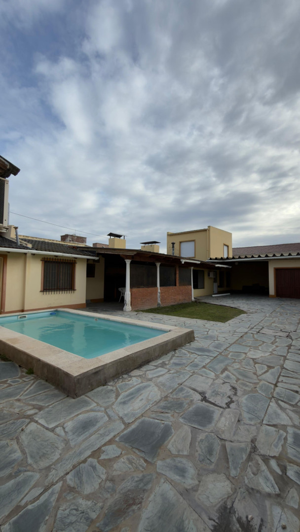Casa en Venta en AVENIDA ARGENTINA 200,  Monte Hermoso - Bahía Blanca Propiedades | SITIO OFICIAL l