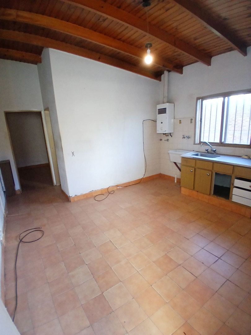 Galpón en Venta en Fabian Gonzalez 17 , Los Almendros, Bahía Blanca - Bahía Blanca Propiedades | SITIO OFICIAL l