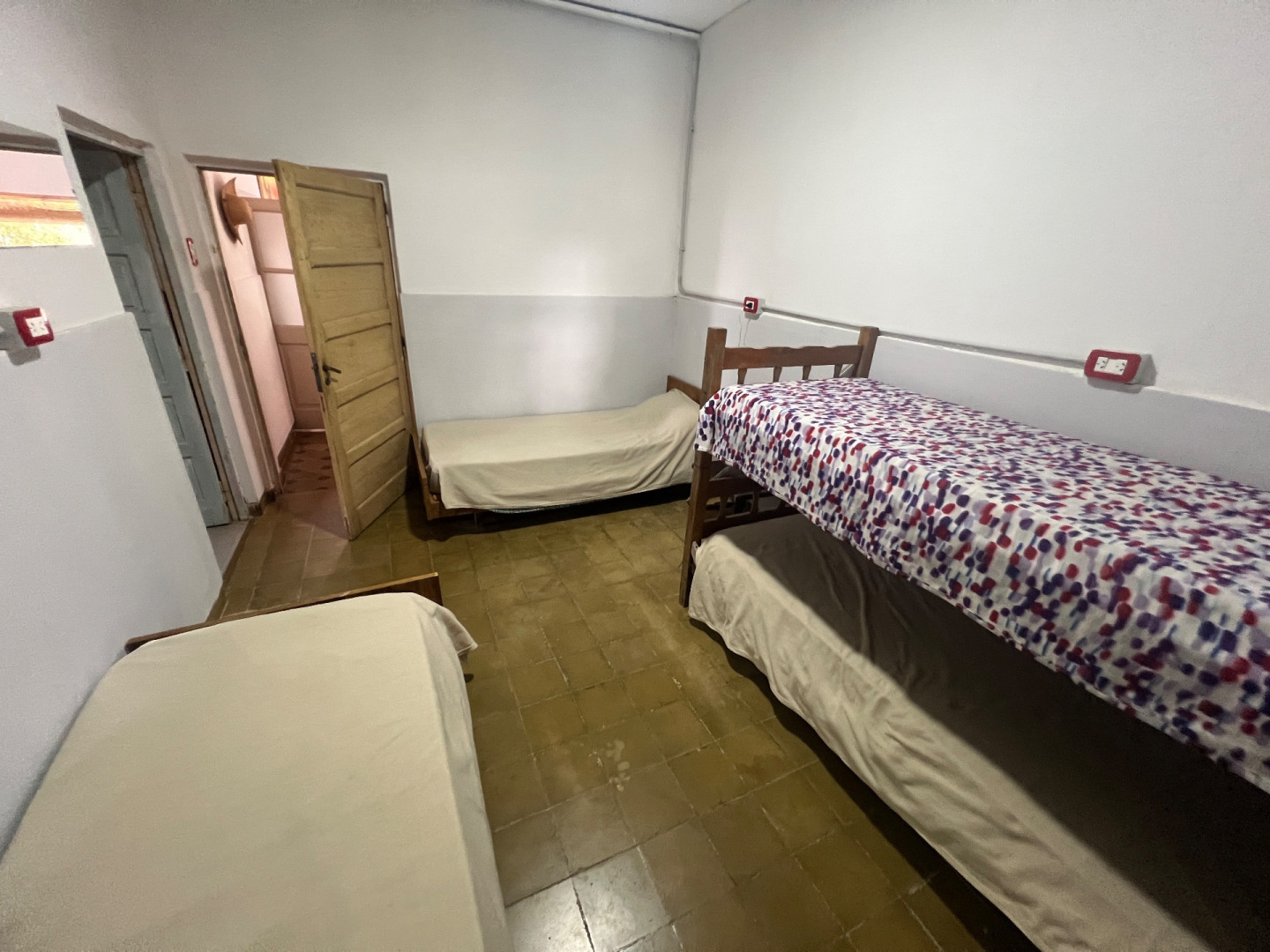 Casaquinta en Venta en Adolfo Kugler 1000,  Tornquist - Bahía Blanca Propiedades | SITIO OFICIAL l