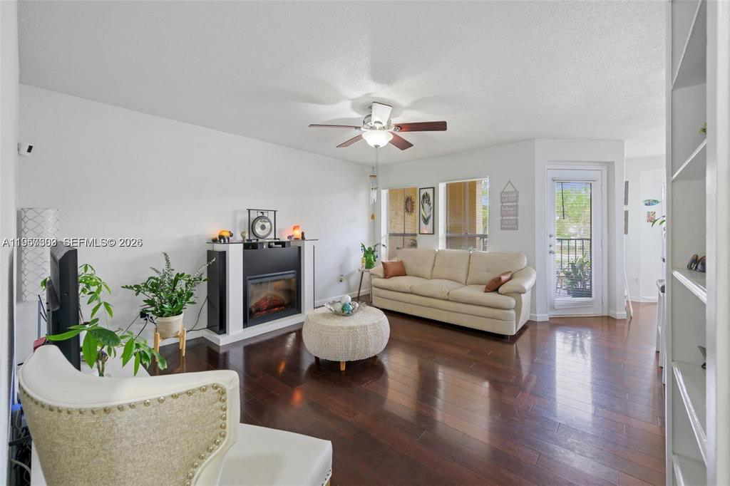 Departamento en Venta en SAVANNAH AT RIVERSIDE CONDO UNIDAD 1521 EDIFICIO 15 POR CDO BK/PG: 397  ,  Miami - USA - Bahía Blanca Propiedades | SITIO OFICIAL l