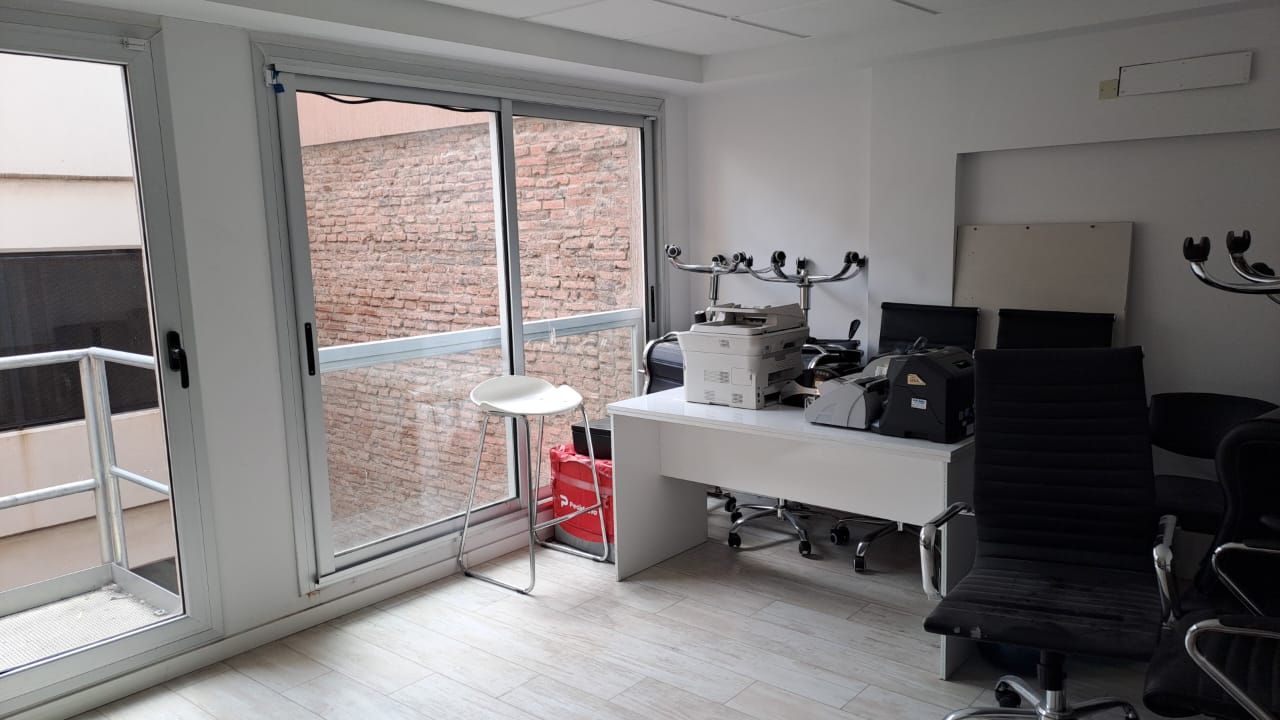 Oficina en Alquiler en 2400000, Centro, Bahía Blanca - Bahía Blanca Propiedades | SITIO OFICIAL l