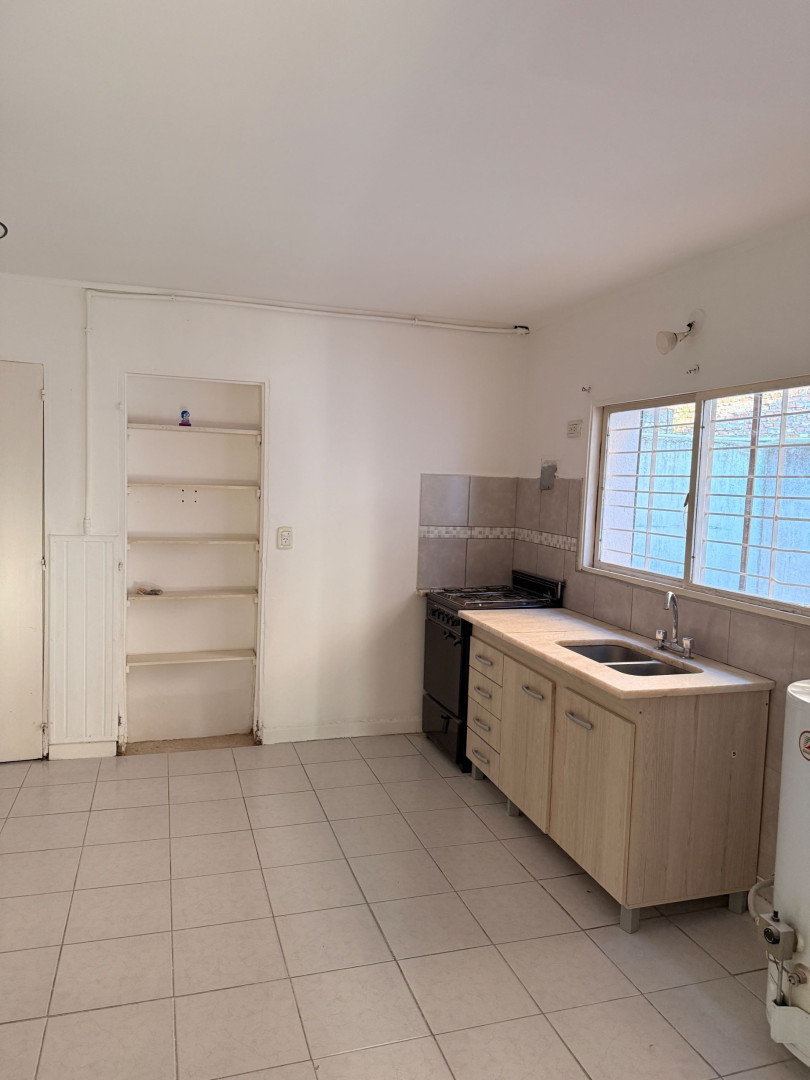 Casa en Alquiler en Emilio Rosas 57, Colon, Bahía Blanca - Bahía Blanca Propiedades | SITIO OFICIAL l
