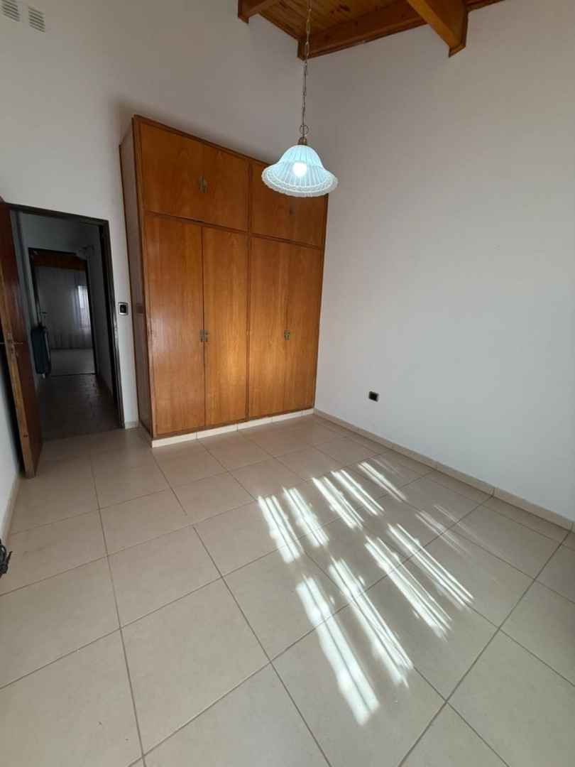 Casa en Venta en AVENIDA LA PLATA, Universitario, Bahía Blanca - Bahía Blanca Propiedades | SITIO OFICIAL l