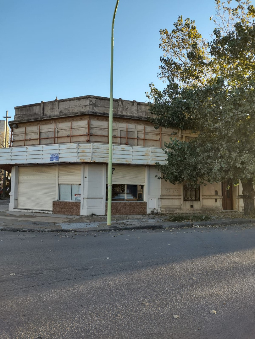 Casa con Local en Venta en 9 De Julio Y Blandengues , Macrocentro, Bahía Blanca - Bahía Blanca Propiedades | SITIO OFICIAL l