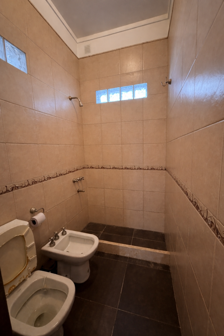 Local en Alquiler en Av Cerri 737,  Bahía Blanca - Bahía Blanca Propiedades | SITIO OFICIAL l