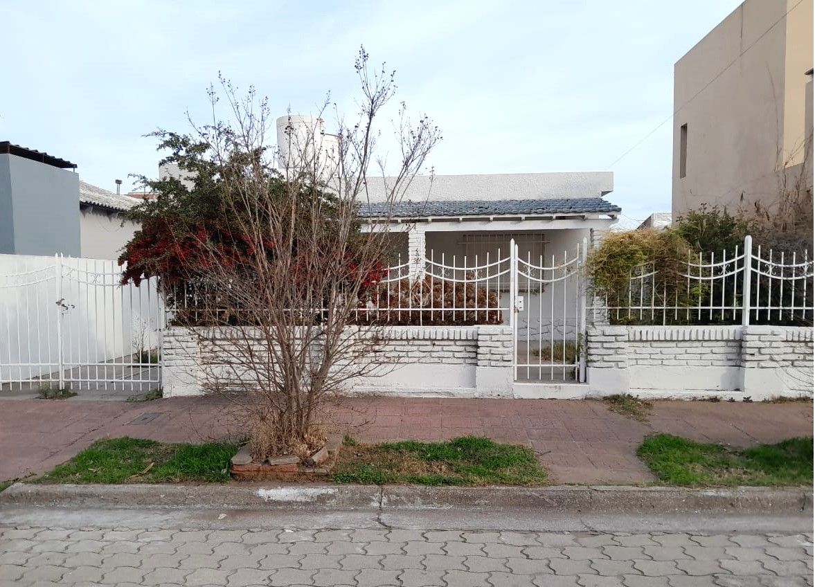 Casa en Venta en Las Acacias 200,  Monte Hermoso - Bahía Blanca Propiedades | SITIO OFICIAL l