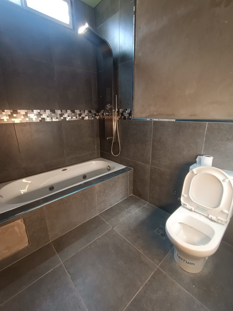 Casa en Venta en GRANADA 1431,  Bahía Blanca - Bahía Blanca Propiedades | SITIO OFICIAL l
