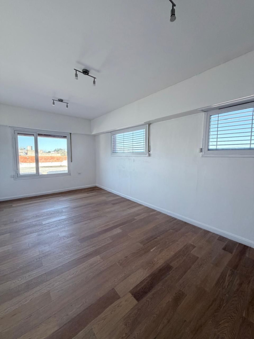 Casa en Alquiler en Emilio Rosas 2238,  Bahía Blanca - Bahía Blanca Propiedades | SITIO OFICIAL l