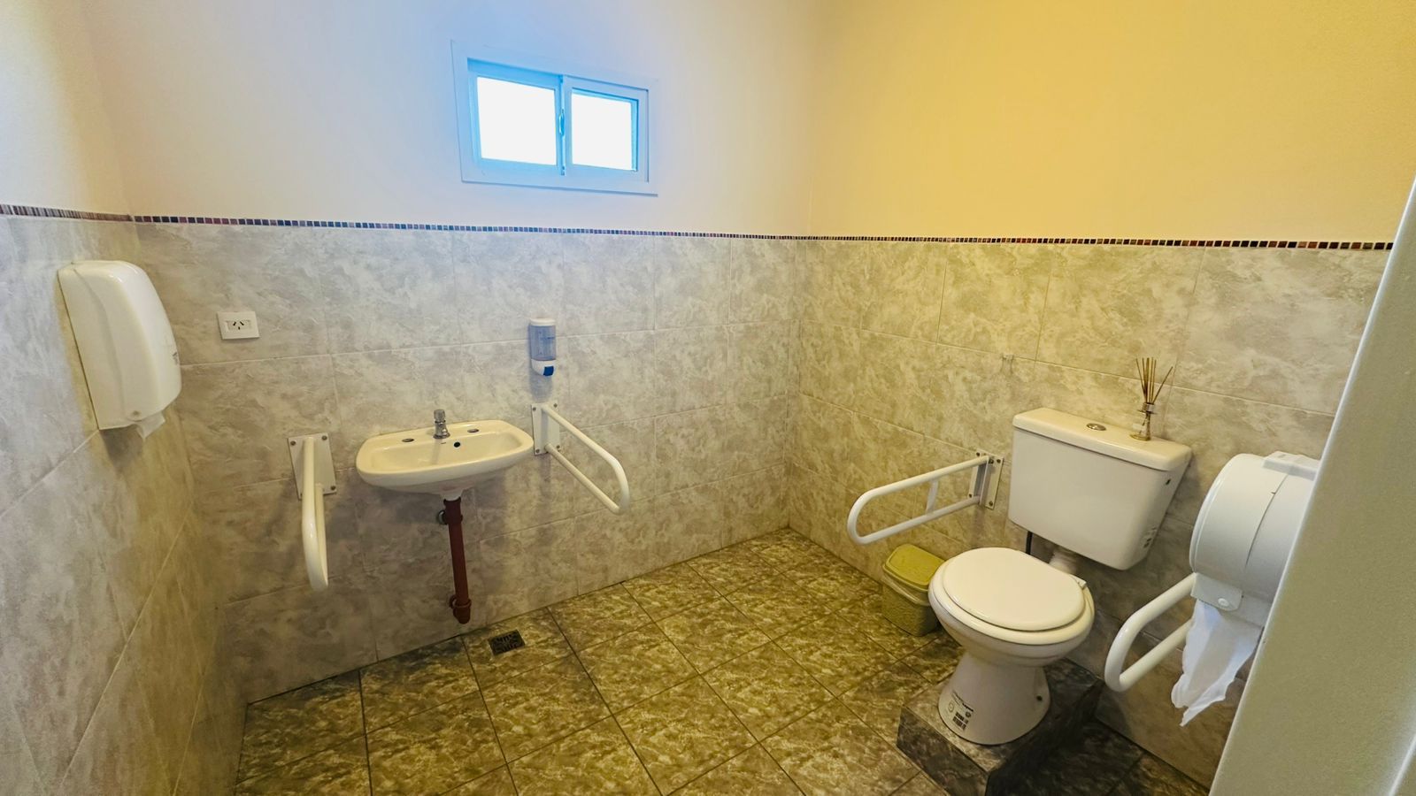 Local en Venta en Ruta 72 Km 7,  Saldungaray - Bahía Blanca Propiedades | SITIO OFICIAL l