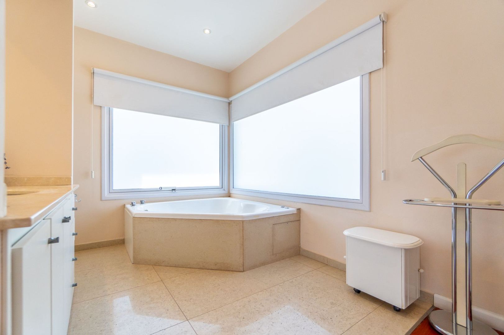 Casa en Venta en Tupac Amaru 2586, Las Cañitas I, Bahía Blanca - Bahía Blanca Propiedades | SITIO OFICIAL l