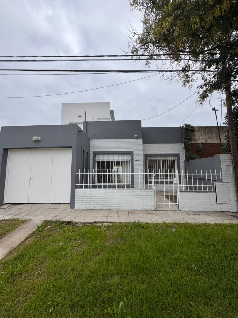 Casa en Venta en Haiti 686, Bella Vista, Bahía Blanca - Bahía Blanca Propiedades | SITIO OFICIAL l